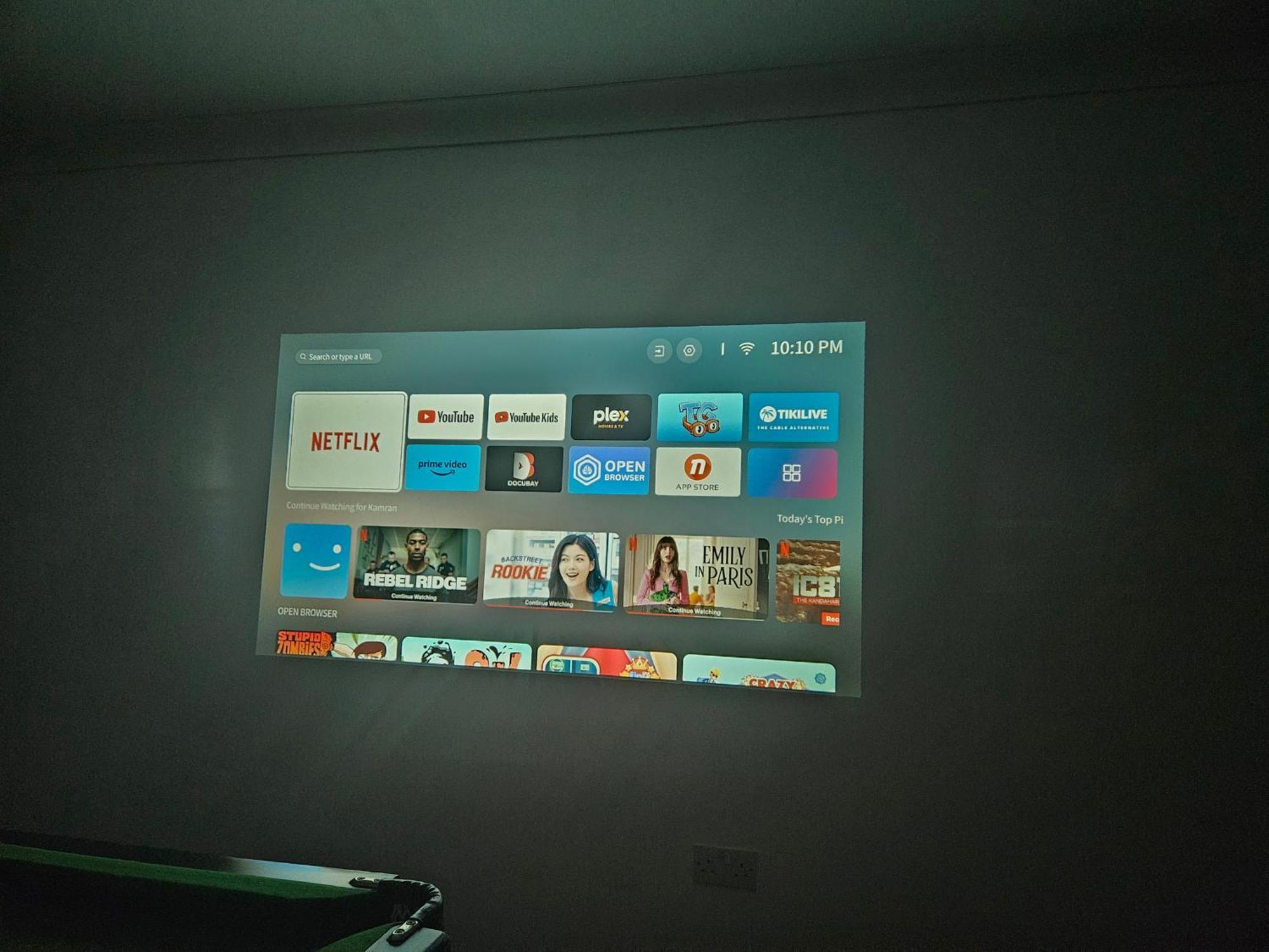 Large Annexe With Games Room Pool Table Ping Pong Air Hockey Movie Projector 윈저 외부 사진